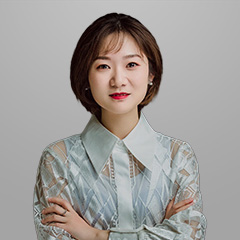 何莉